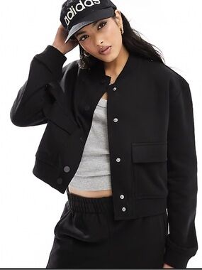 Black Structured Cropped Women's Bomber Jacket